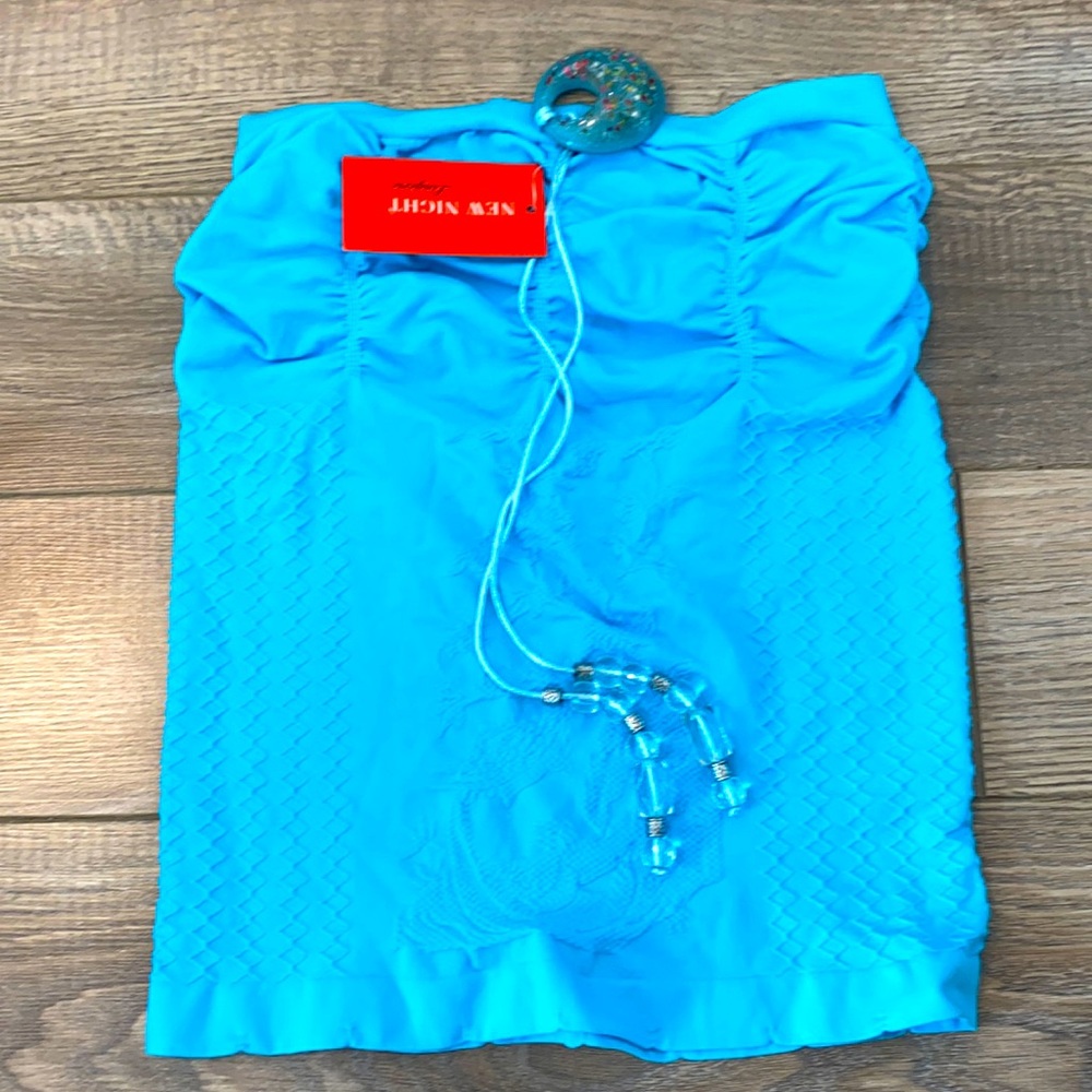 Blue brand new strapless stretch top